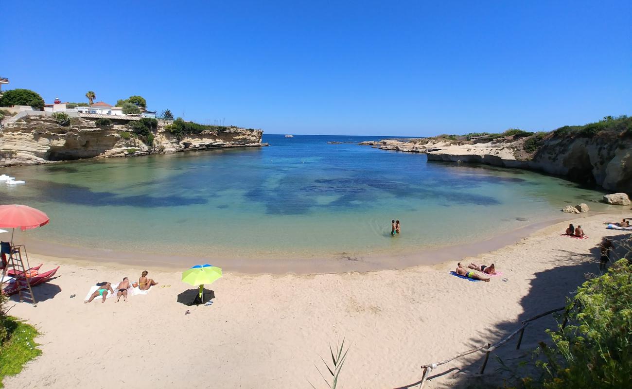 Photo de Spiaggia del Minareto avec sable brun de surface