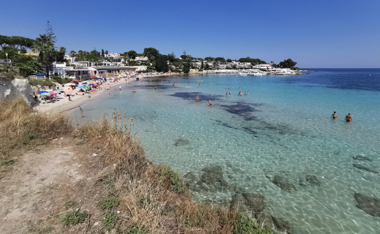 Photo de Fontane Bianche avec sable fin brun de surface