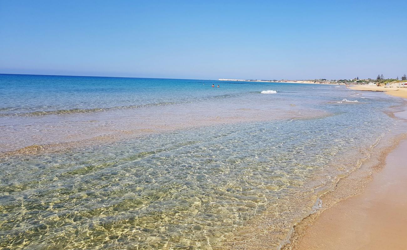 Photo de Plage de Carratois avec sable beige de surface