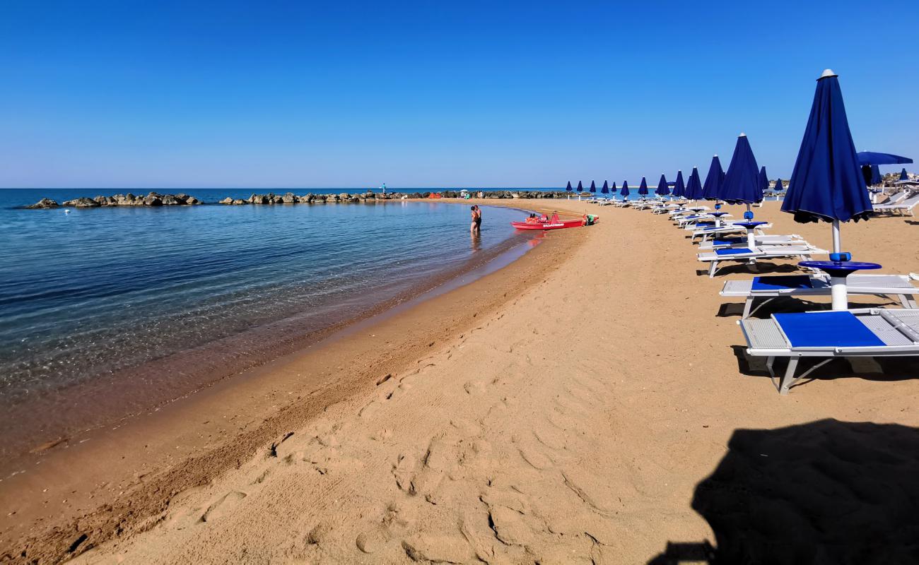 Photo de Lido Marenostrum avec sable lumineux de surface