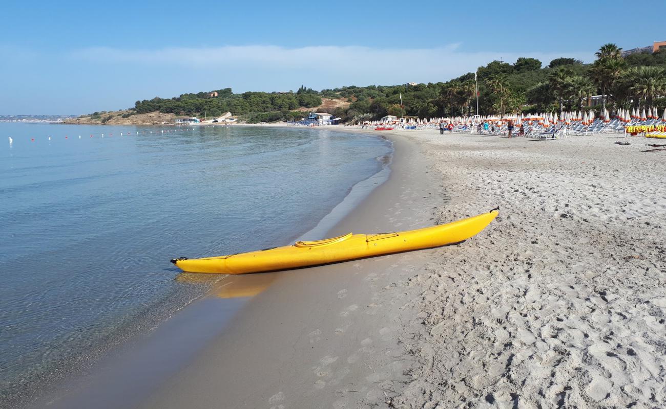 Photo de Plage de Lido Sovareto avec sable beige de surface