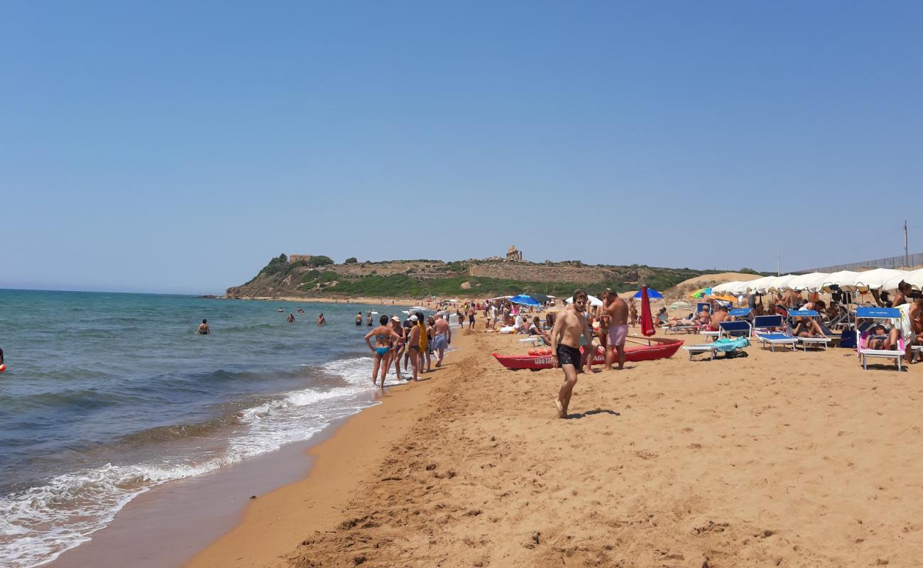Photo de Spiaggia di Calannino avec sable beige de surface
