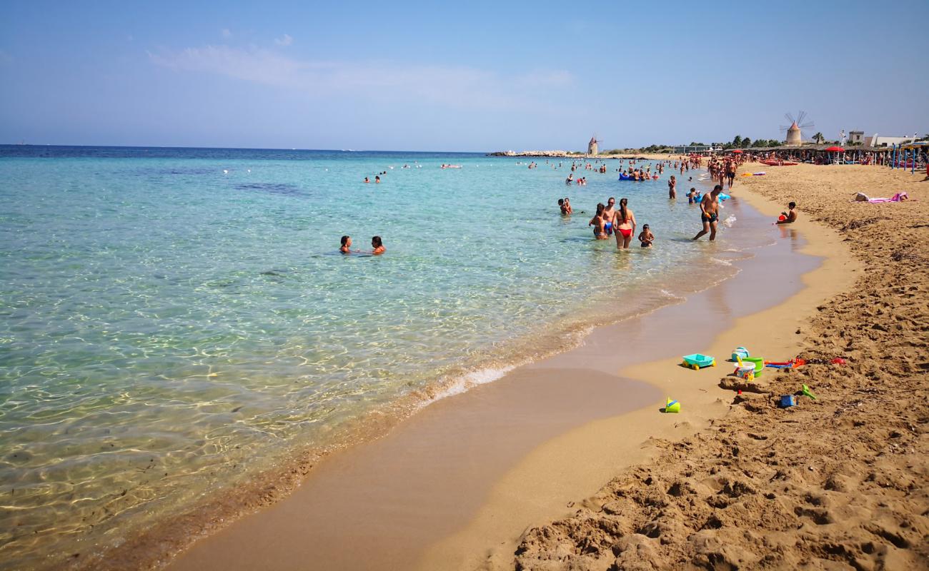 Photo de Spiaggia San Giuliano Trapani avec sable beige de surface