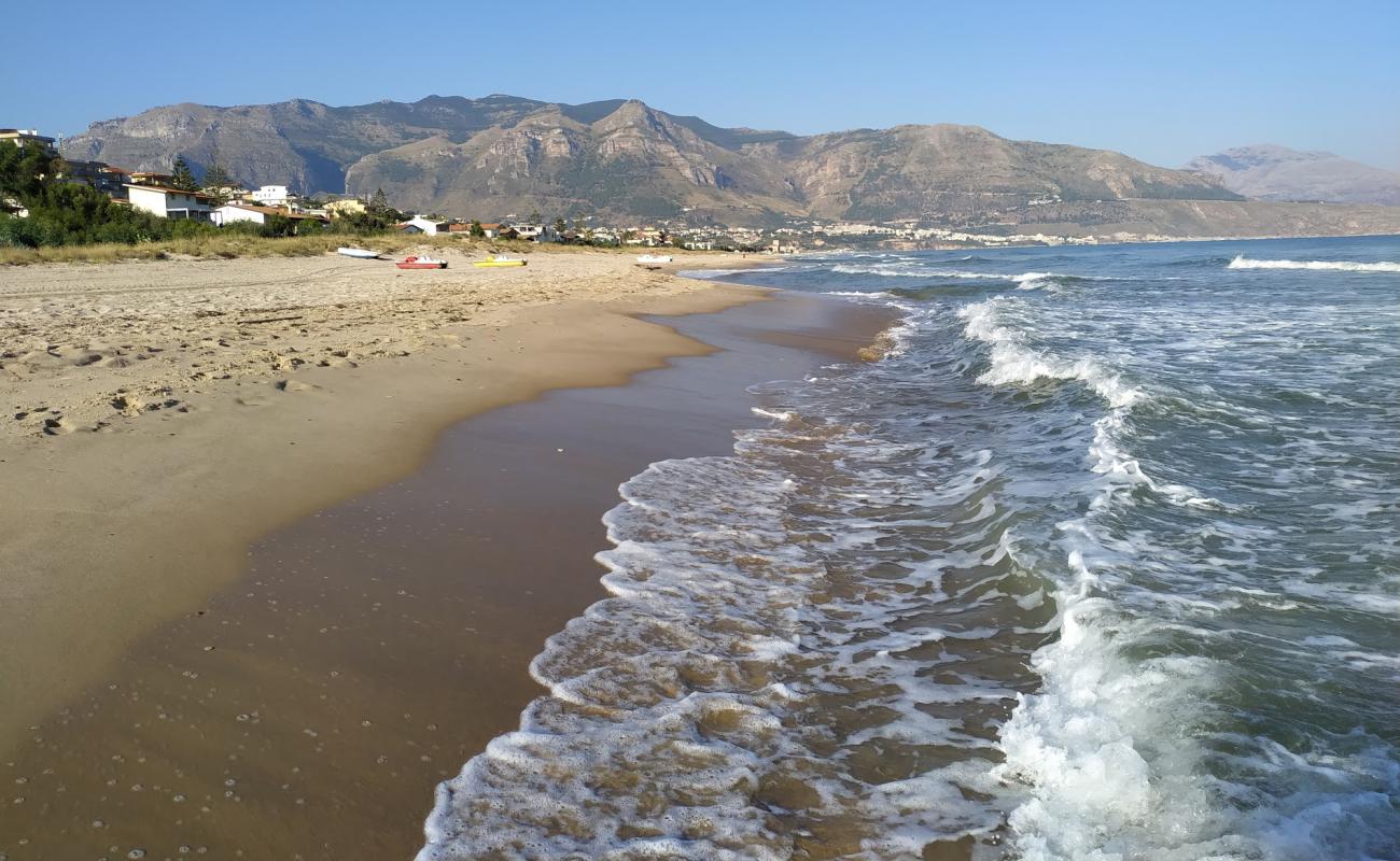 Photo de Alcamo Marina Beach avec sable beige de surface