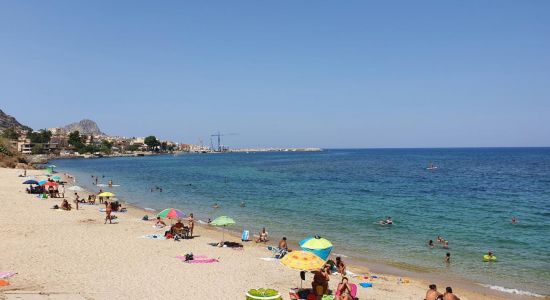 Aciddara beach