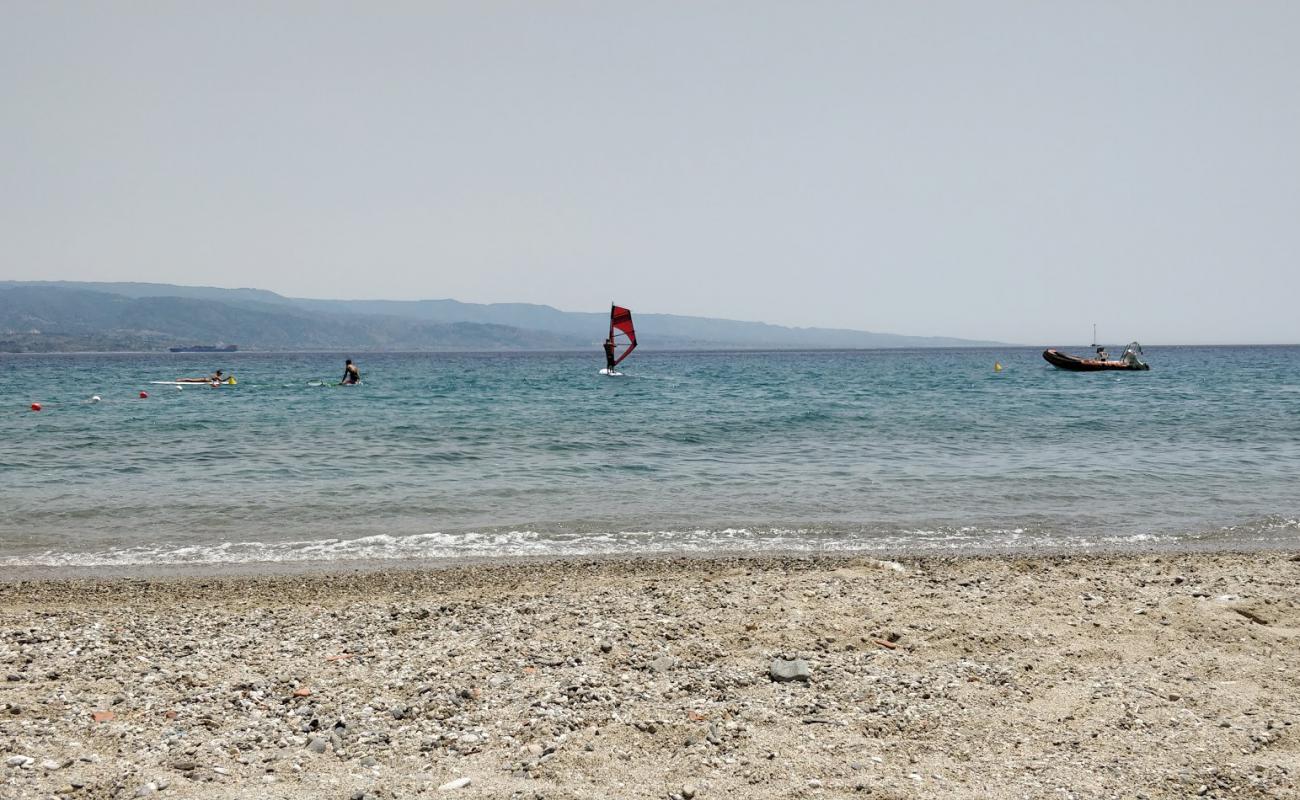 Photo de Spiaggia Porticatello avec sable beige & galets de surface