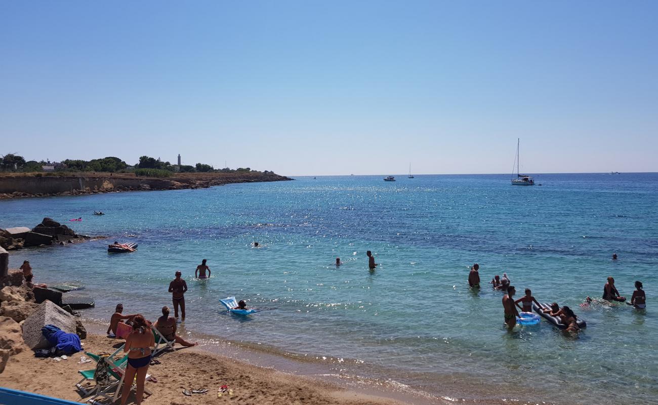 Photo de Spiaggia Sottufficiali avec sable brun de surface