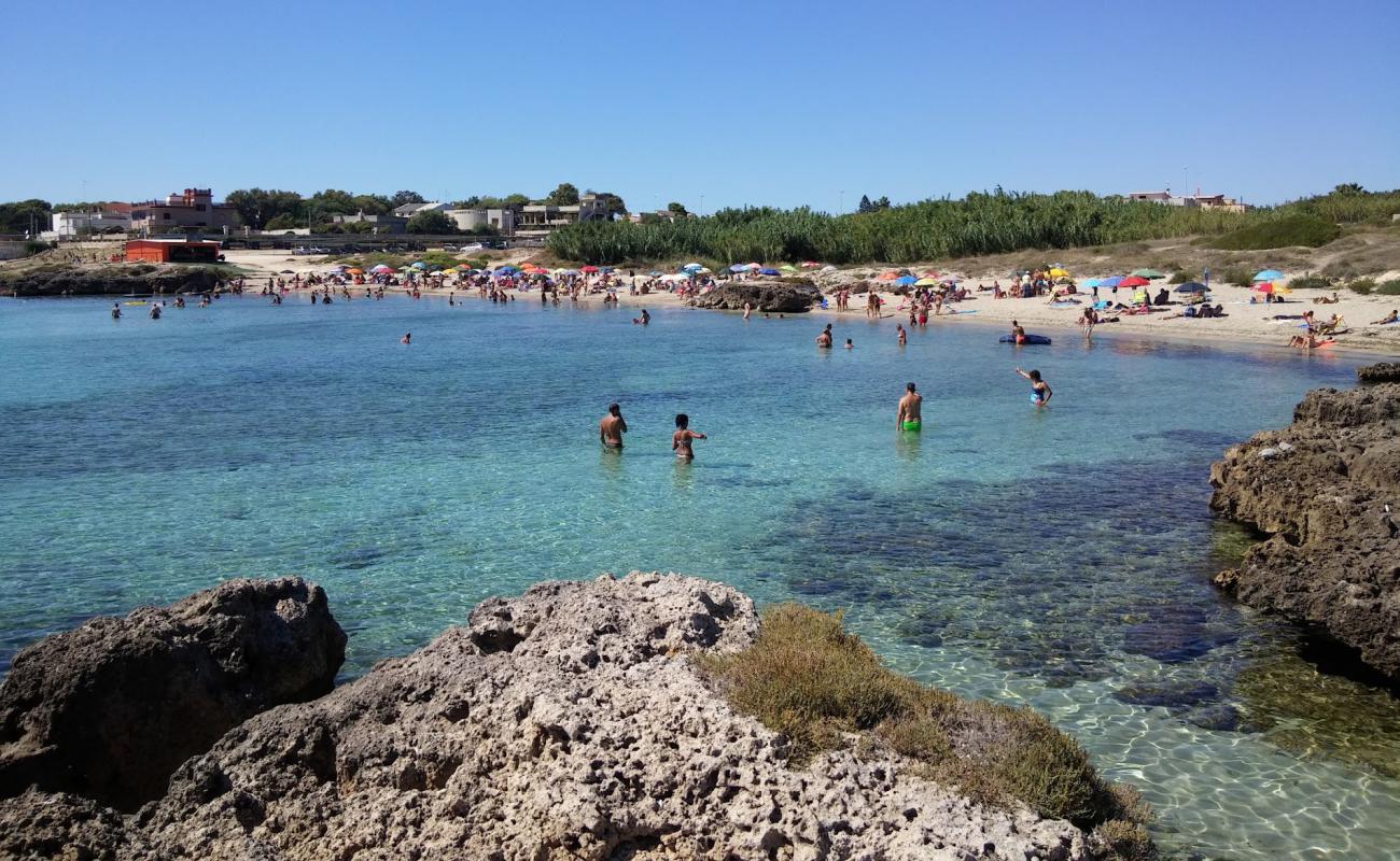 Photo de Lido Bruno beach II avec sable brun de surface