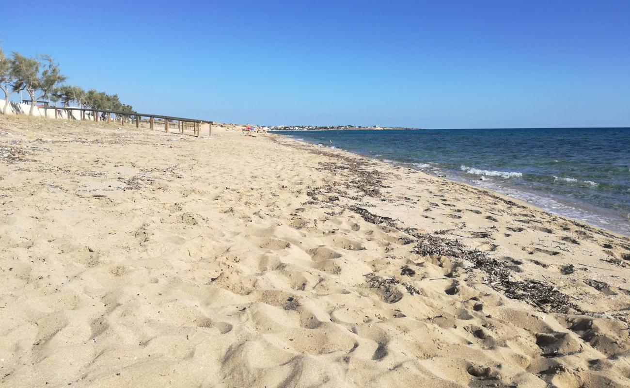 Photo de Spiaggia di Trullo di Mare avec sable lumineux de surface