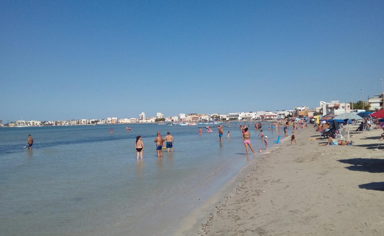 Photo de Riccione beach avec sable lumineux de surface