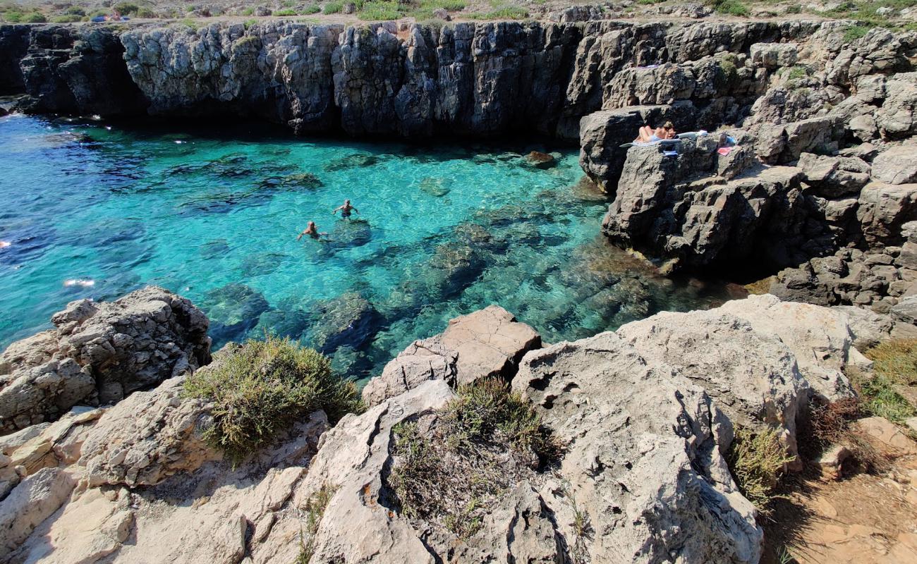 Photo de Baia dei Diavoli avec béton de surface