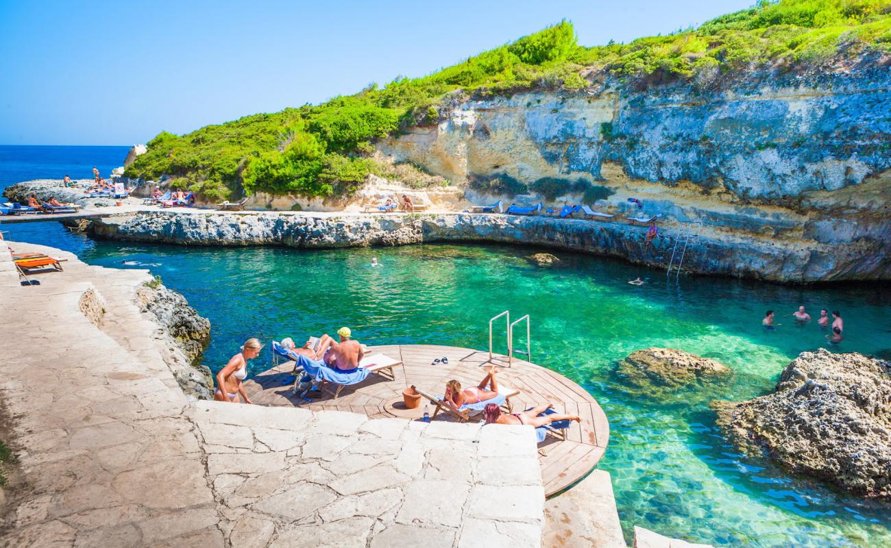 Photo de Grotta delle Pupe avec béton de surface