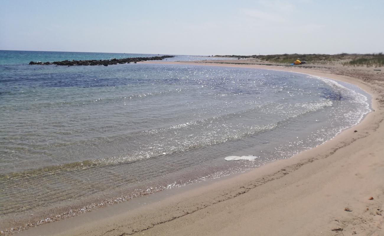 Photo de Cesine beach II avec sable lumineux de surface