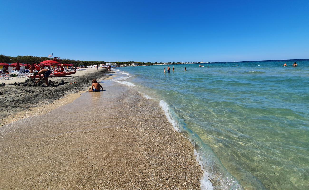 Photo de Lido Verde avec sable lumineux de surface