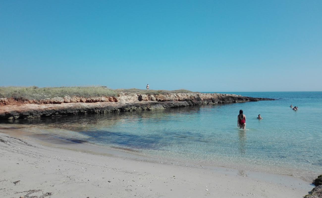 Photo de Spiaggia di Gorgognolo avec sable lumineux de surface