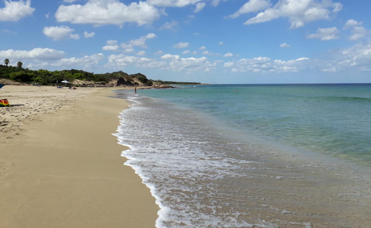 Photo de Spiaggia di Rosa Marina avec sable lumineux de surface