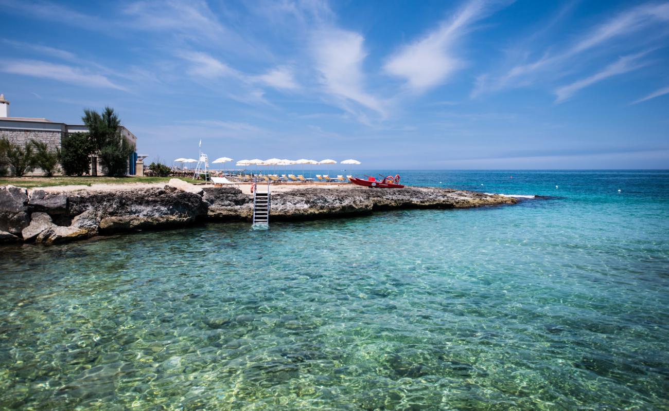 Photo de Spiagge di Savelletri avec sable lumineux de surface