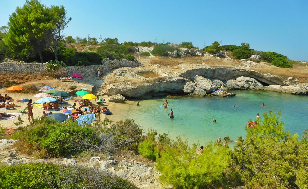 Photo de Cala Verde beach avec sable lumineux de surface