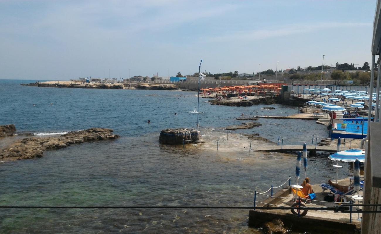 Photo de Lido Trincea avec rocky shore de surface