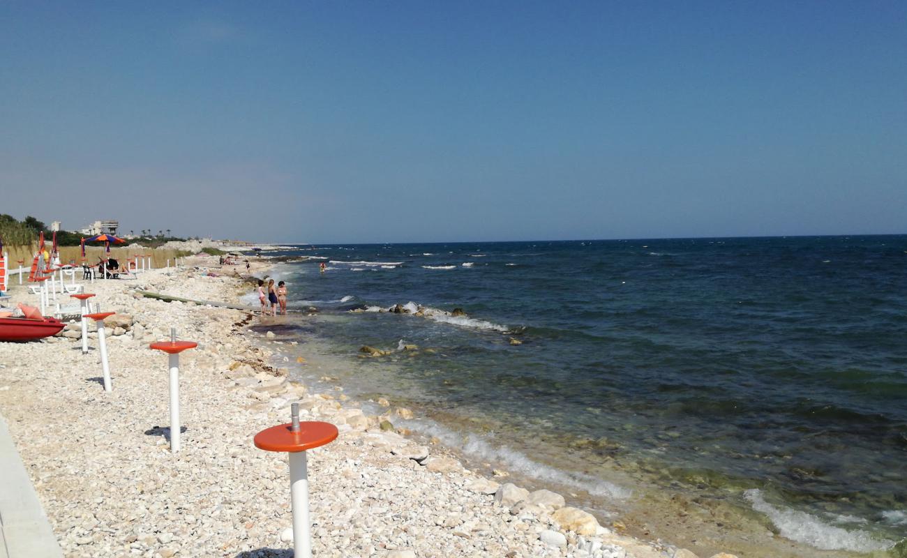 Photo de Spiaggia Lafayette avec surface béton pavée de surface