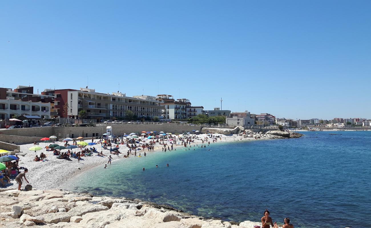 Photo de Pretore beach avec galets gris de surface