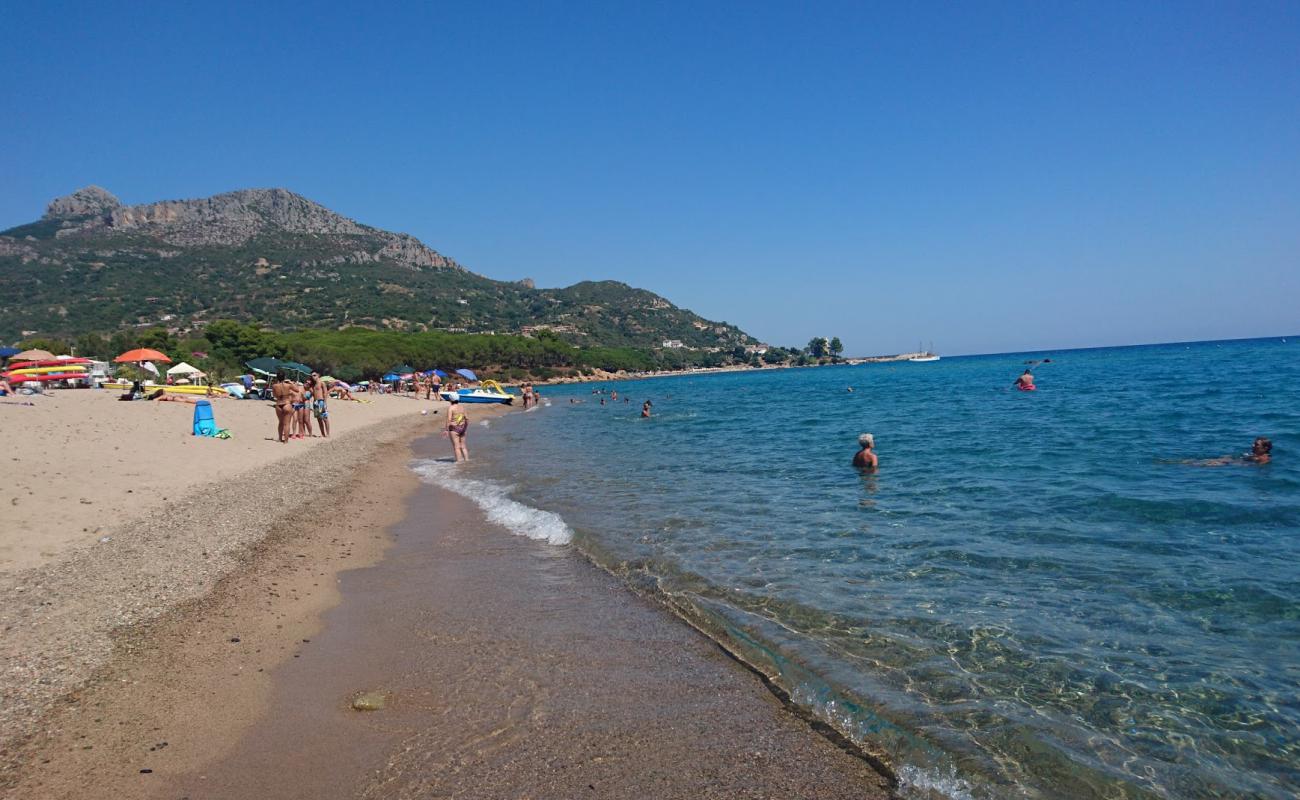 Photo de Spiaggia di Pollu II avec sable lumineux de surface