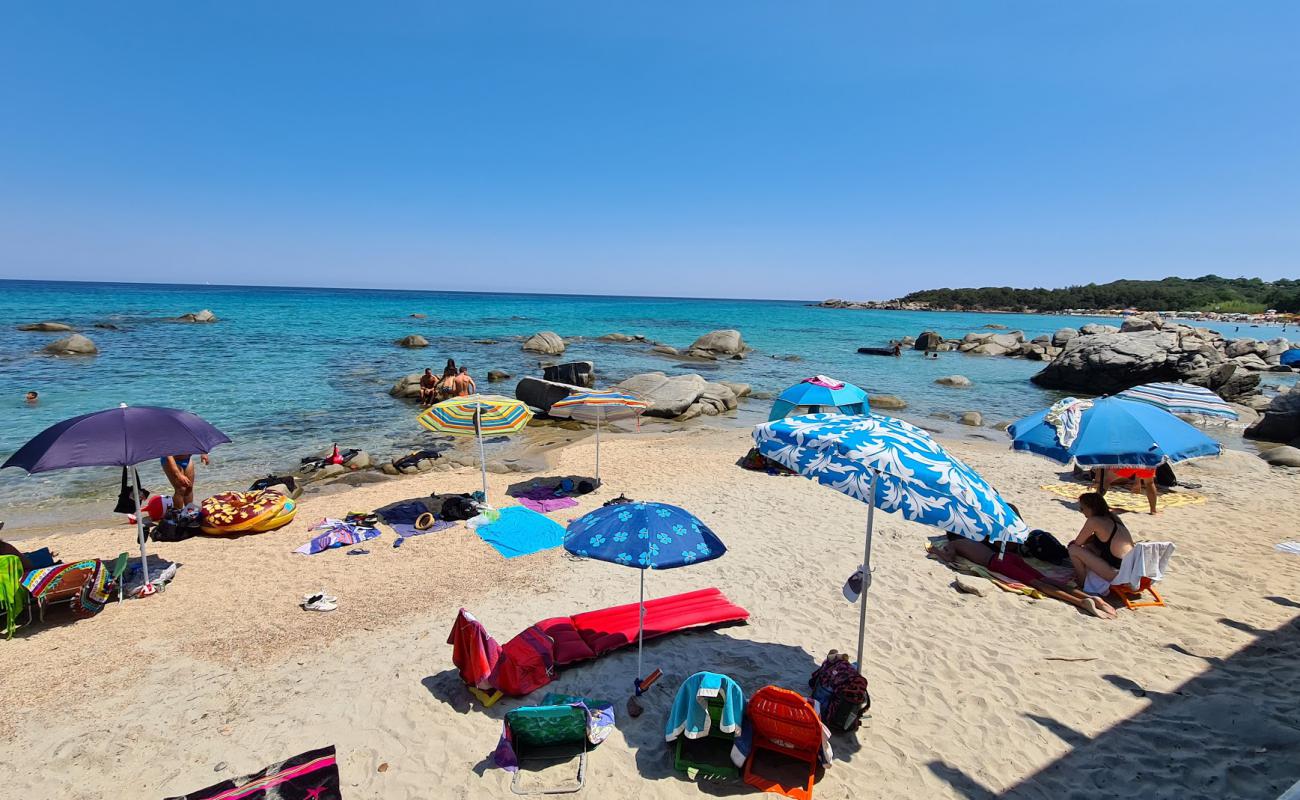 Photo de Spiaggia il Golfetto avec sable lumineux de surface