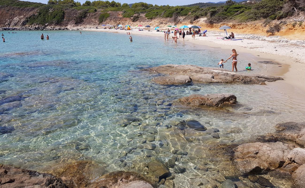 Photo de Spiaggia di St. Giusta II avec sable beige fin de surface