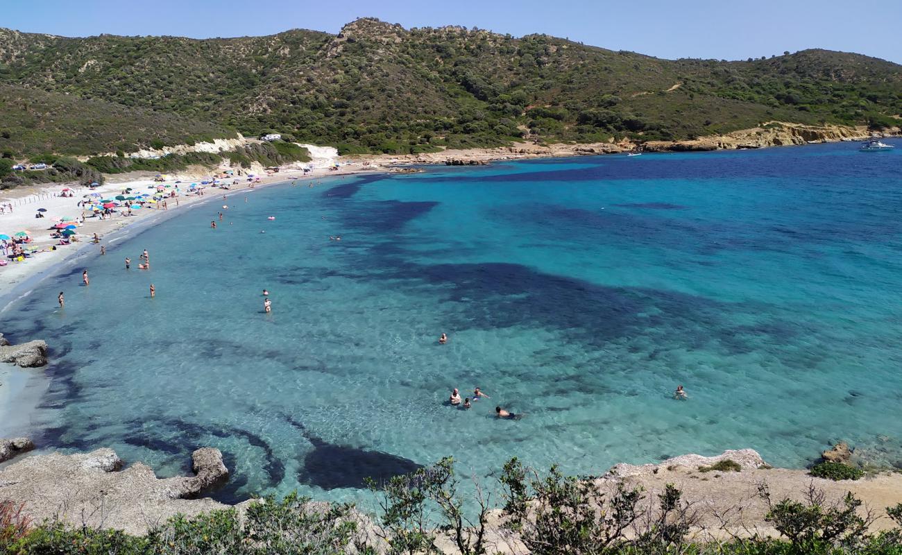 Photo de Spiaggia di Piscinni avec sable fin blanc de surface
