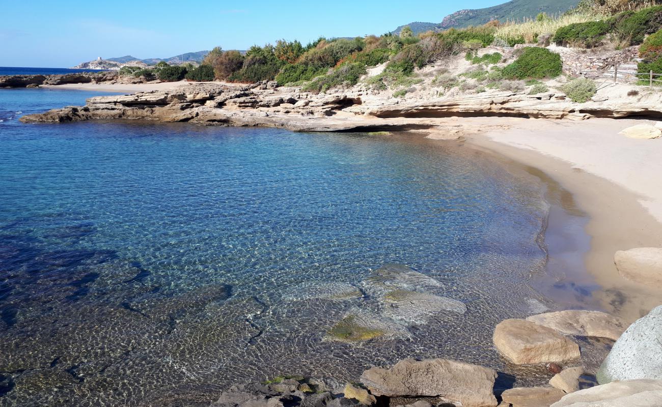 Photo de Spiaggia di S'Abba Druche avec sable fin et lumineux de surface