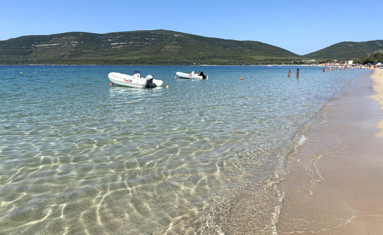 Photo de Plage de Mugoni avec sable lumineux de surface