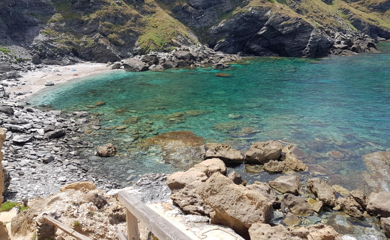 Photo de Spiaggia della Nurra avec caillou clair de surface