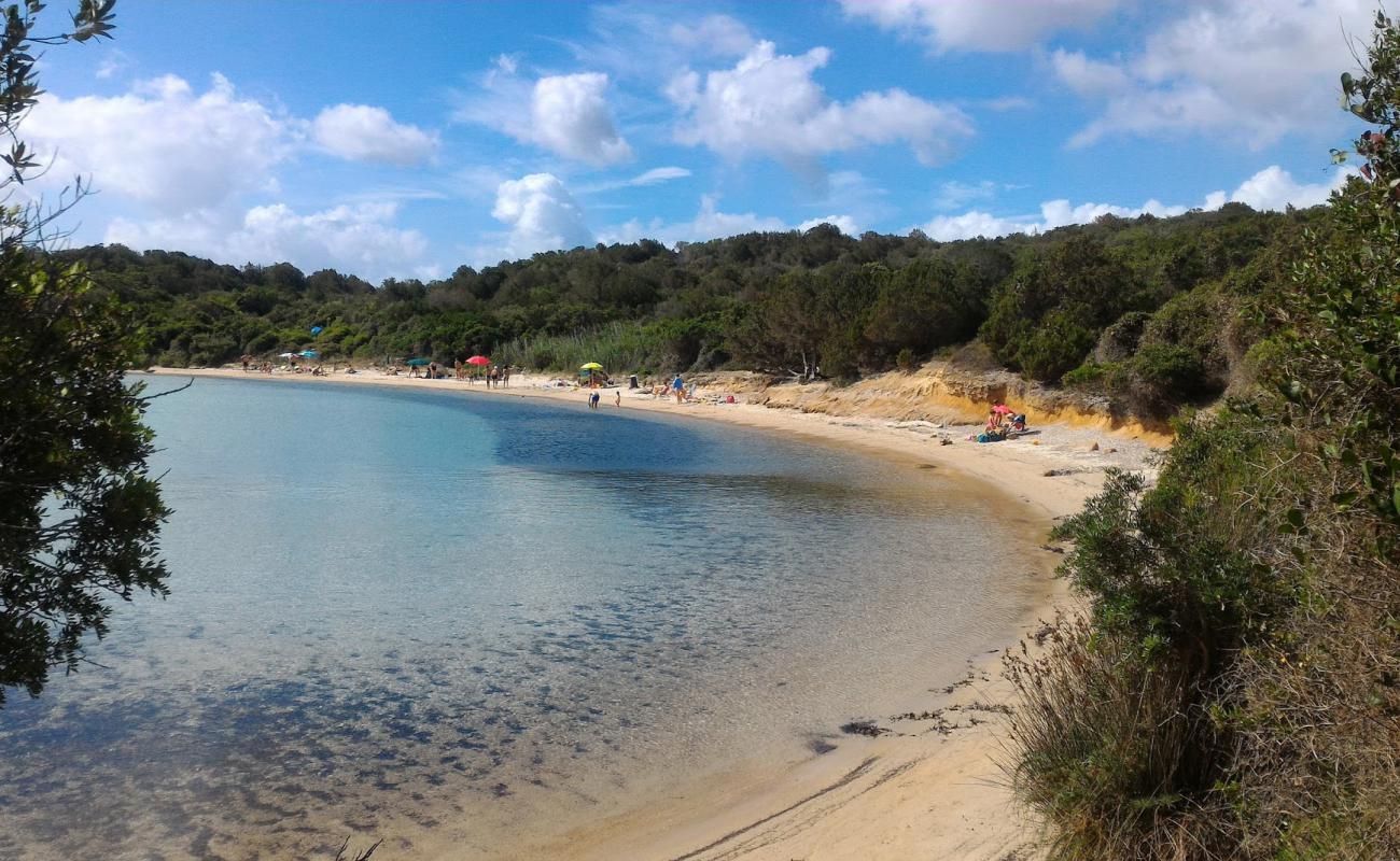 Photo de Cala L'Ulticeddu avec caillou fin clair de surface