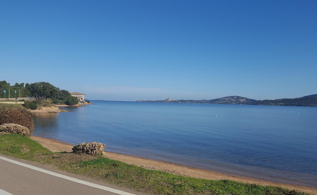 Photo de Spiaggia La Sciumara avec sable clair avec caillou de surface