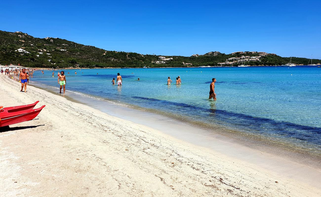 Photo de Plage de Marinella avec sable fin et lumineux de surface