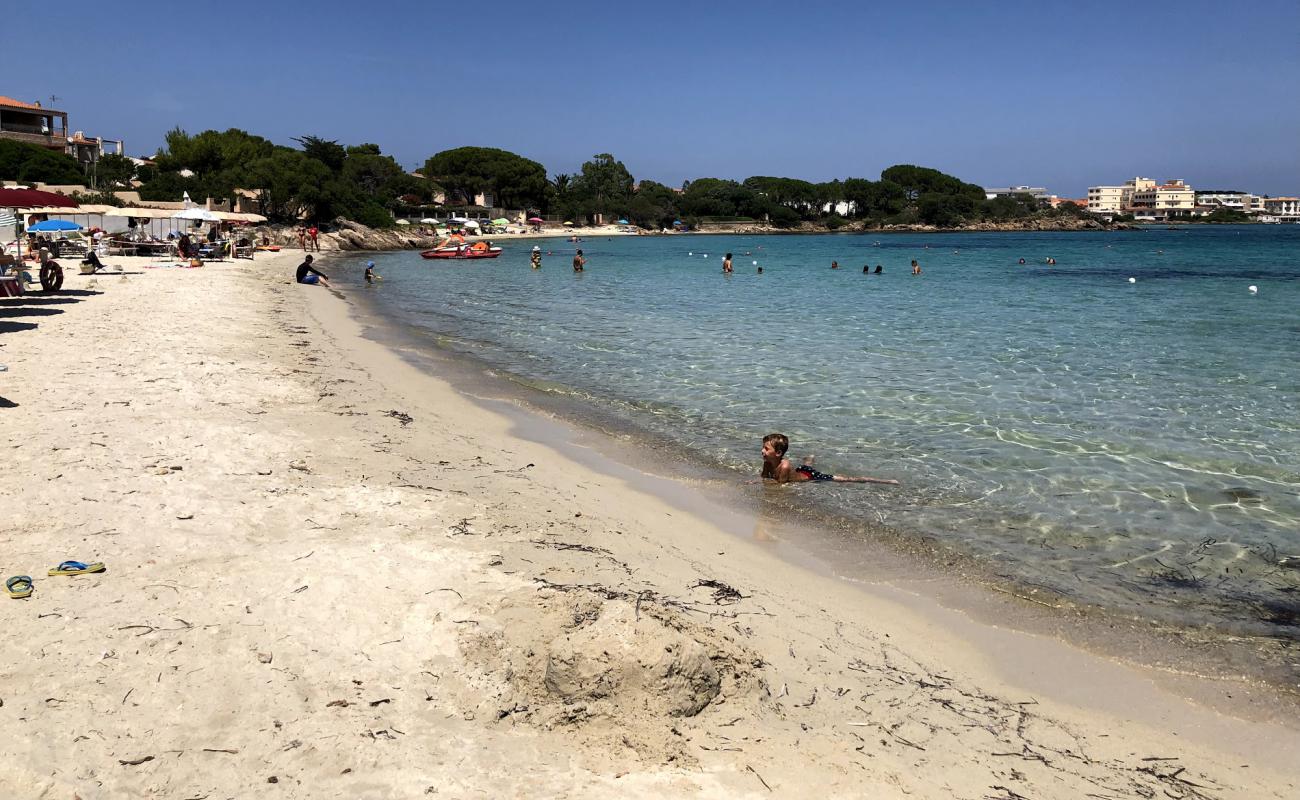 Photo de Quinta Spiaggia avec sable lumineux de surface