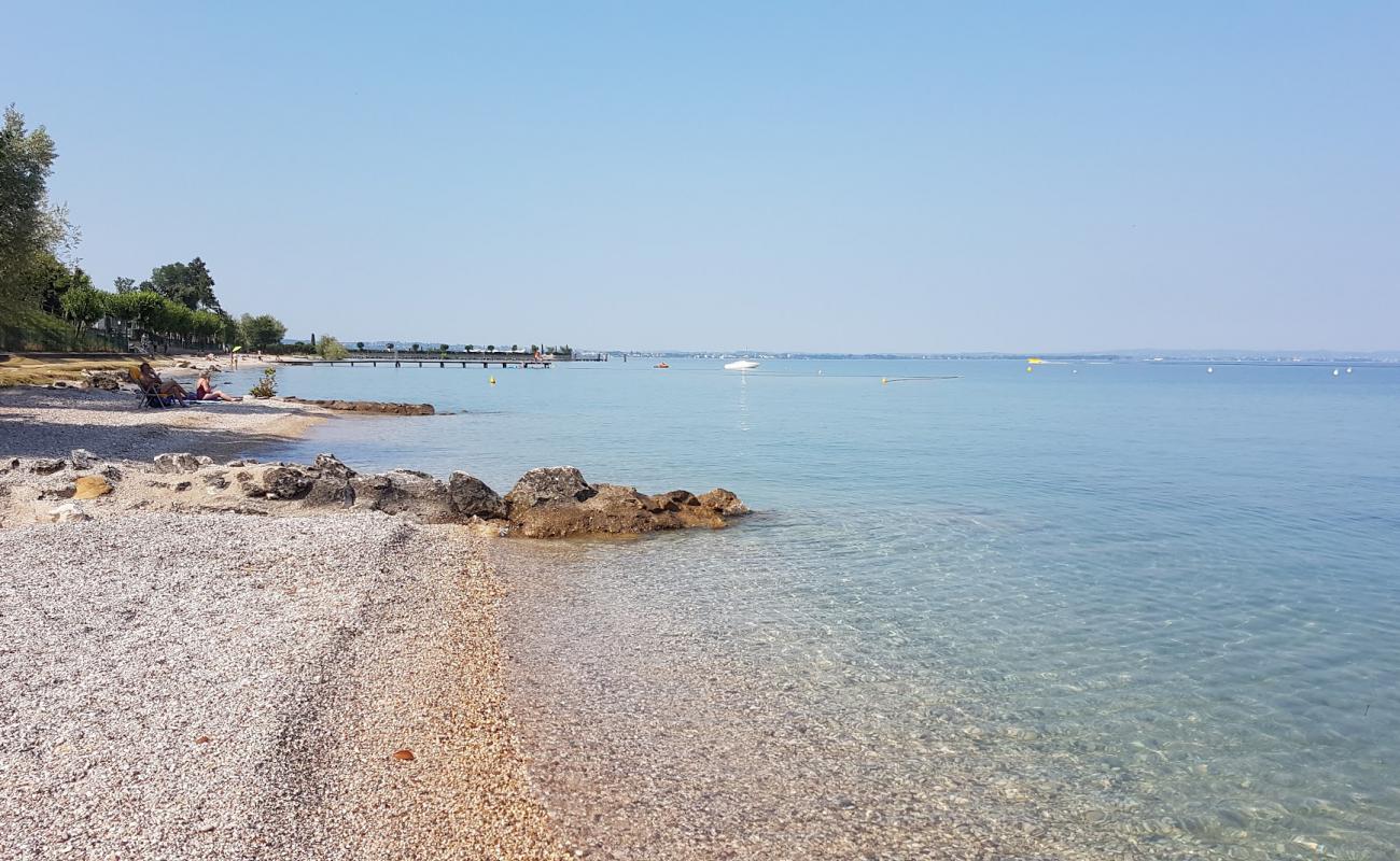 Photo de Fossalta Beach avec petits galets gris de surface
