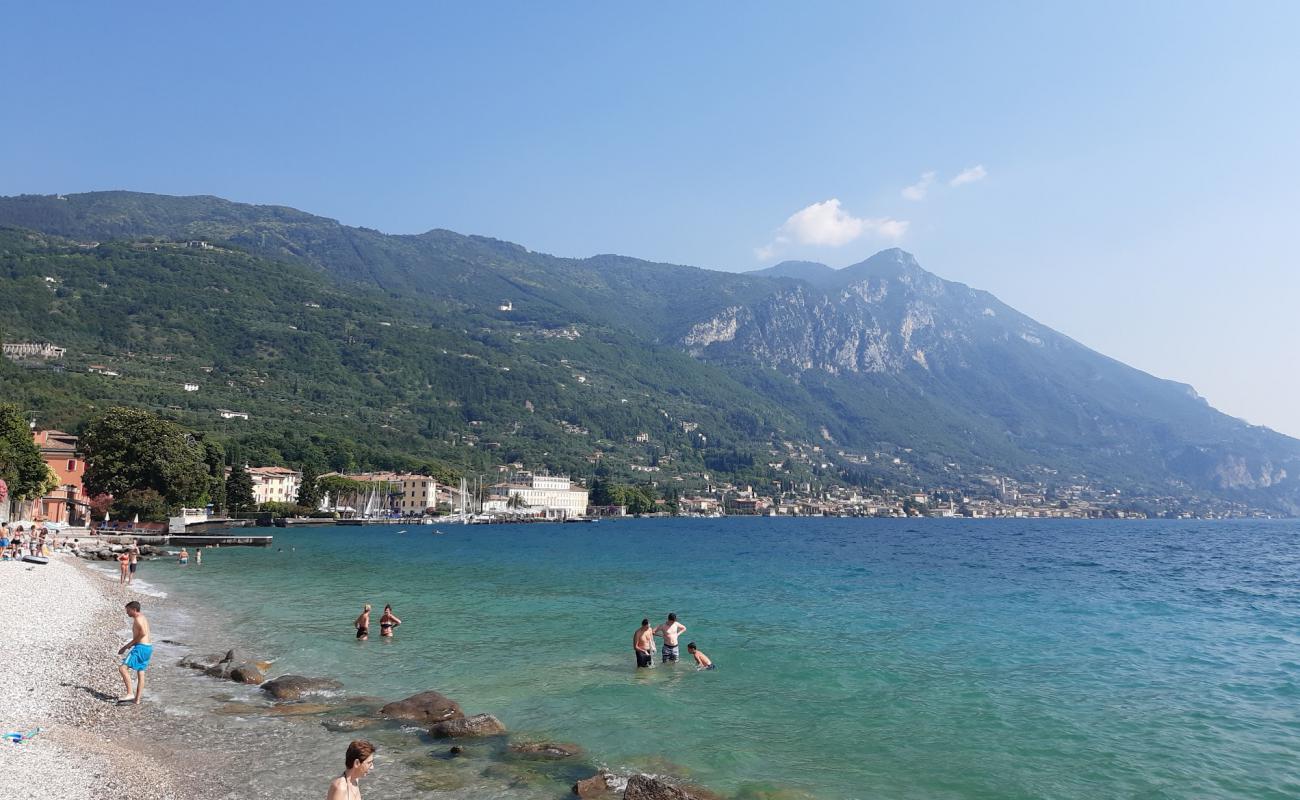 Photo de Spiaggia del Corno avec galets gris de surface
