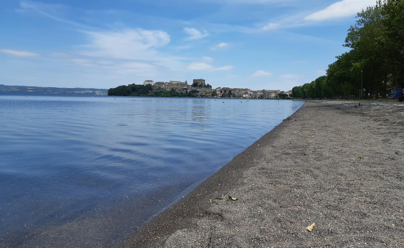 Photo de Bora Bora Beach Capodimonte avec caillou fin brun de surface