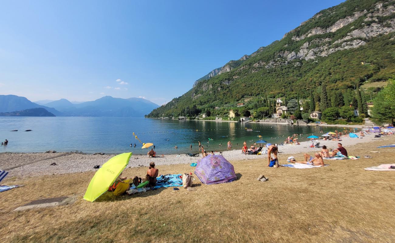 Photo de Plage de Lierna avec caillou gris de surface