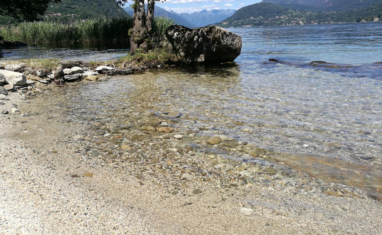 Photo de Spiaggia libera avec terrain rocheux de surface