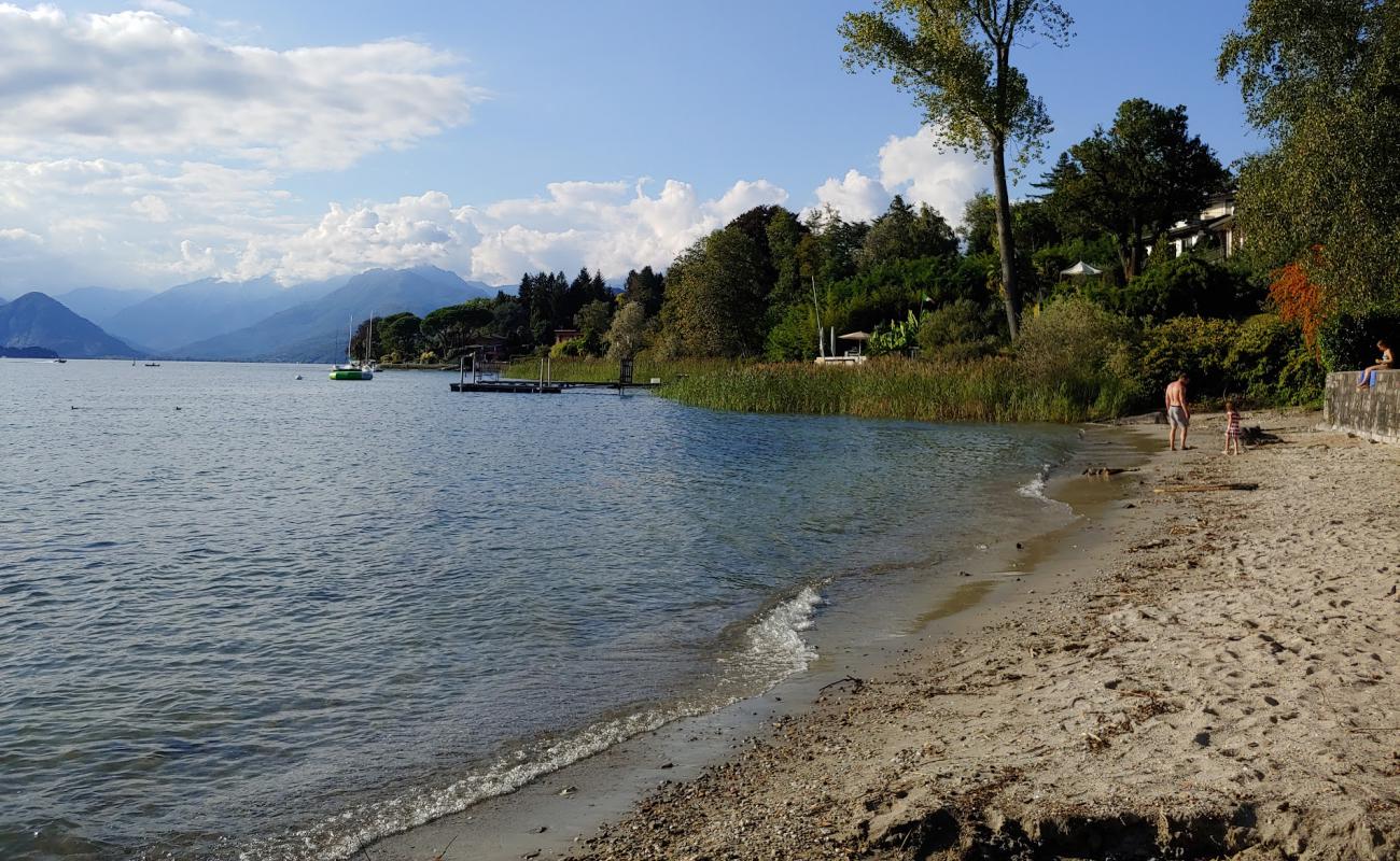 Photo de Ceresolo beach avec sable beige & galets de surface