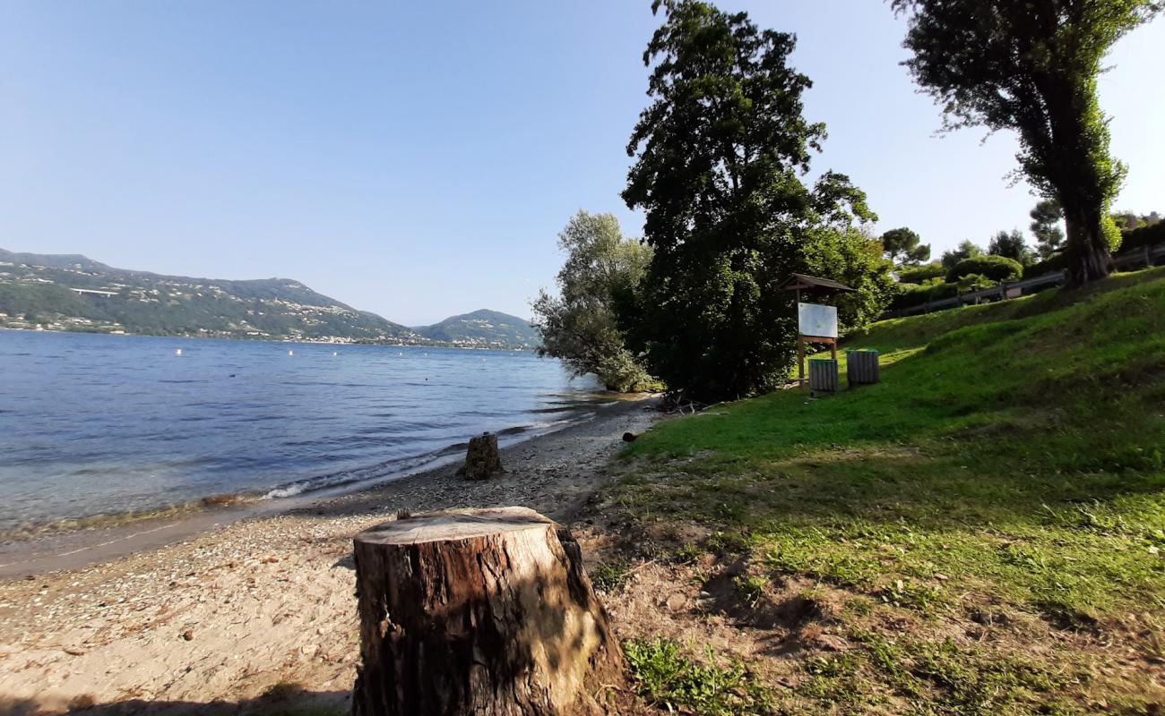 Photo de Spiaggia dei Caravalle avec caillou clair de surface