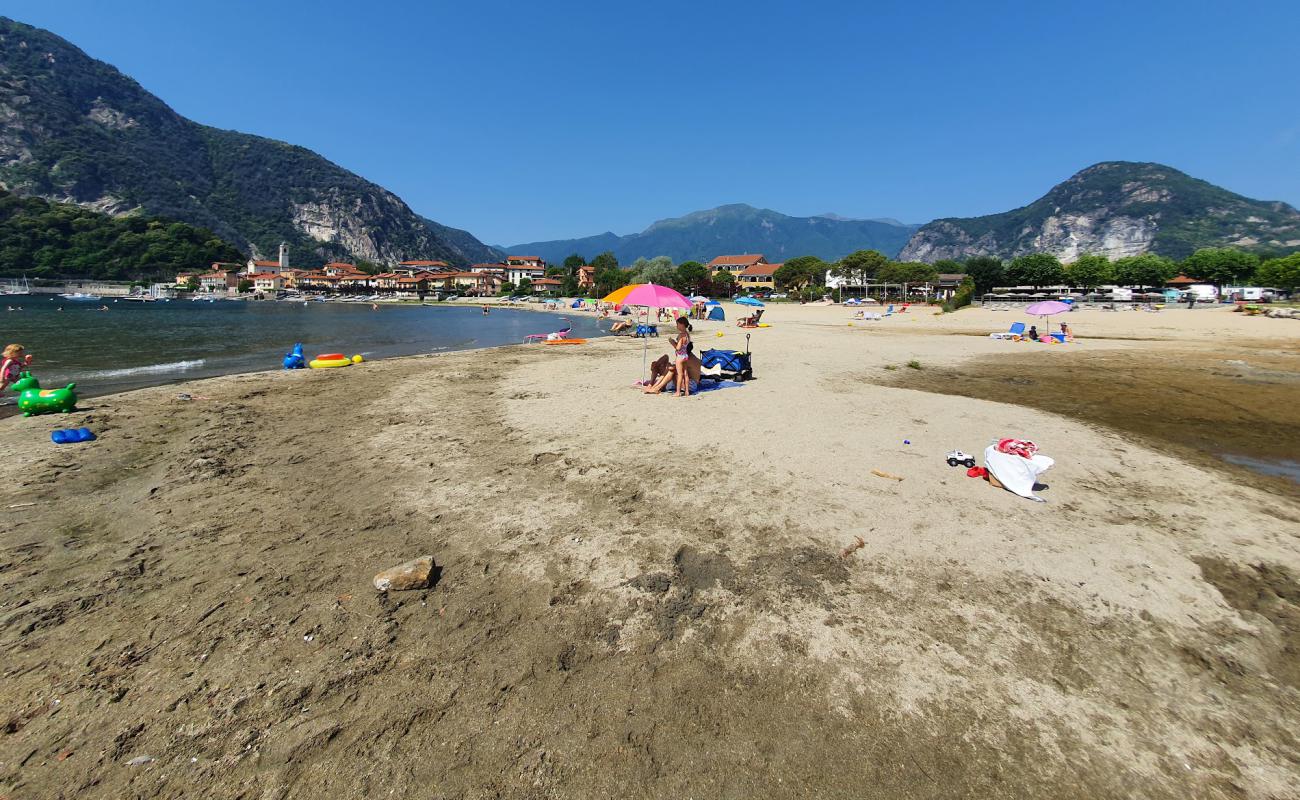 Photo de Spiaggia Feriolo avec sable beige de surface
