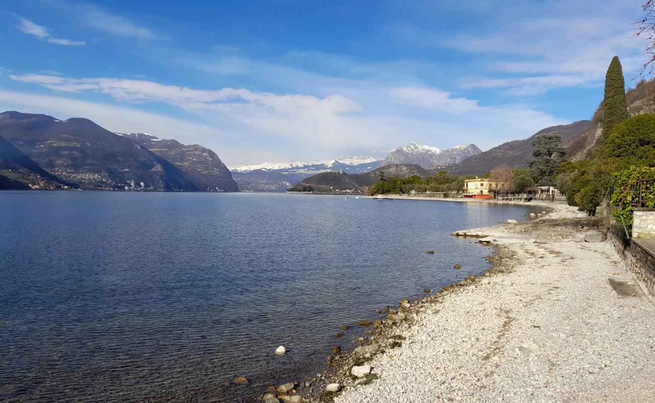 Photo de Spiaggia libera Pilzone avec caillou clair de surface