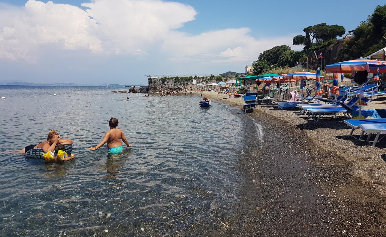 Photo de Bagno Salvatore avec sable gris de surface