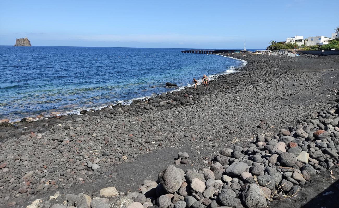 Photo de Spiaggia Lunga avec sable blanc & rochers de surface