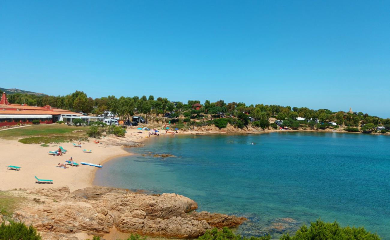 Photo de Anfiteatro Beach avec petits galets beige de surface