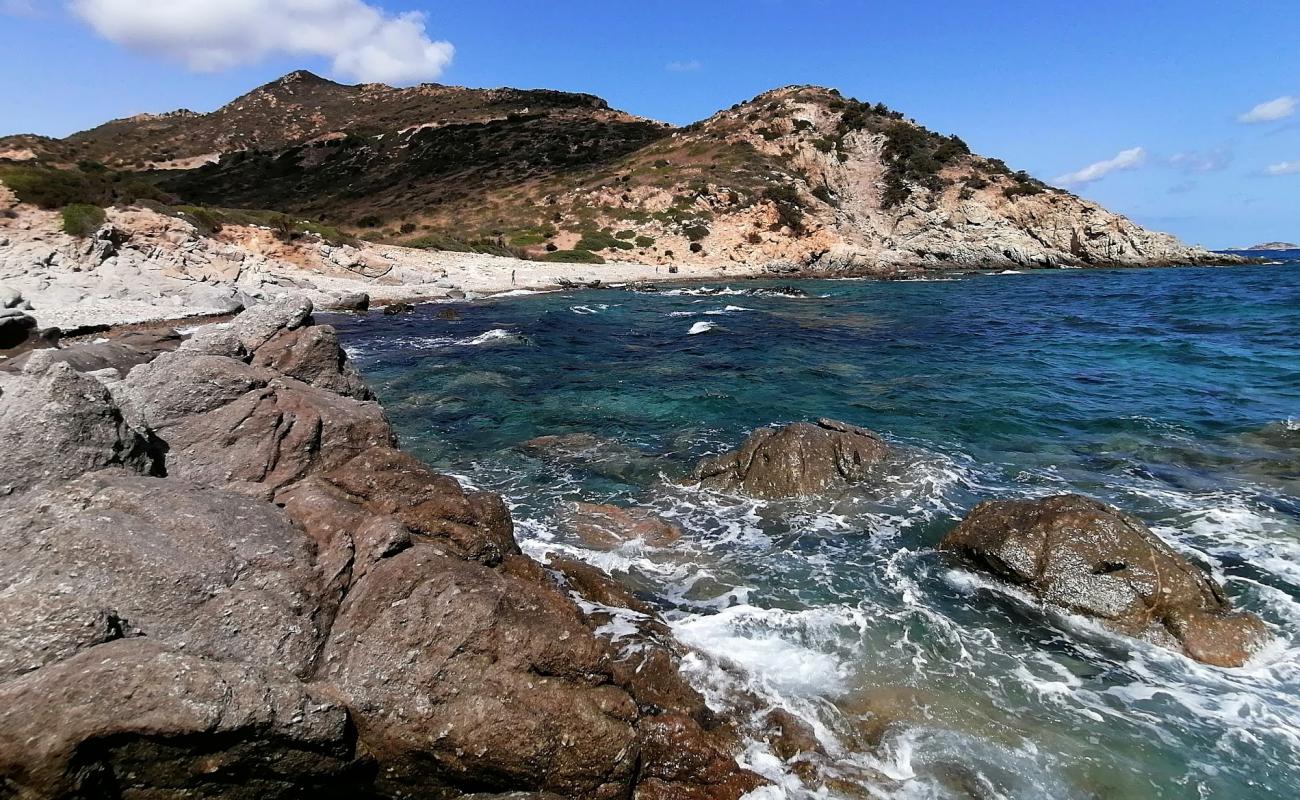 Photo de Ramiste Beach avec galets gris de surface