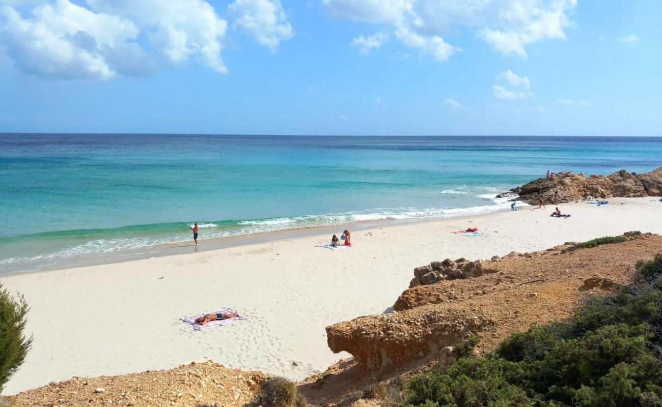 Photo de Pinus Village Beach avec sable fin blanc de surface